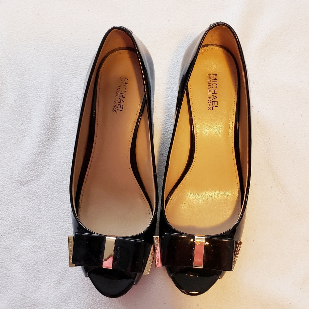 Michael Kors Patent leather wedge